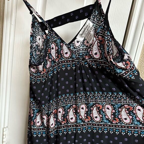 BLACK Slip Cut Out Maxi Dress
Raindrops by Papillon V-Neck Brat Summer Md NWT - Picture 6 of 16